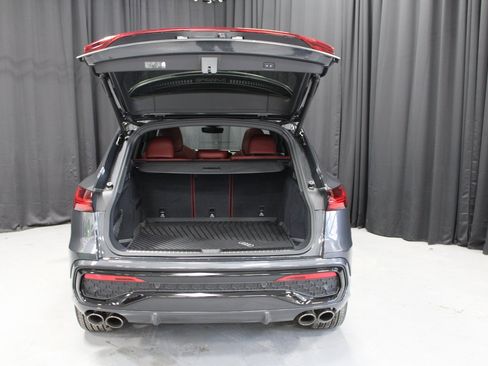 Used 2025 Audi SQ5 Prestige image 15