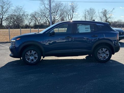 New 2026 Nissan Kicks S image 7
