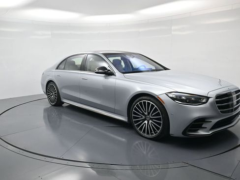 Used 2023 Mercedes-Benz S 580 4MATIC Sedan image 32