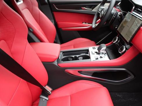 New 2026 Jaguar F-PACE R-Dynamic S image 3