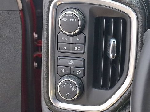 Certified 2021 Chevrolet Silverado 1500 LT AWD/4WD image 22