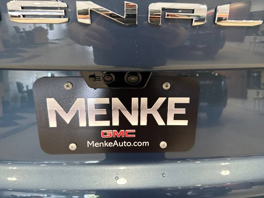 New 2026 GMC Yukon XL Denali Ultimate AWD/4WD image 9
