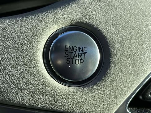 Used 2020 Hyundai Palisade Limited image 18