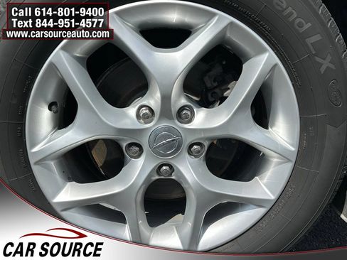Used 2017 Chrysler Pacifica Touring Plus w/ Tire & Wheel Group FWD image 20
