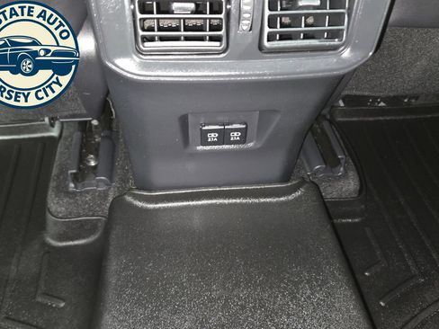 Used 2020 Toyota RAV4 XSE AWD/4WD image 31
