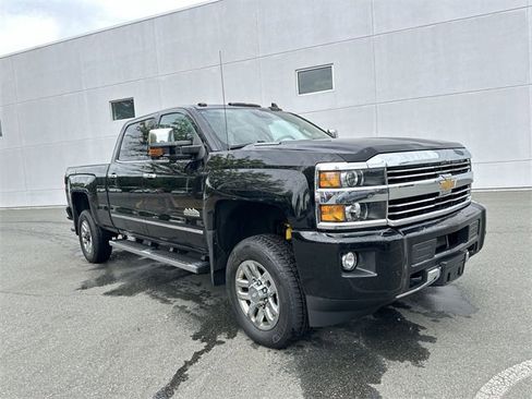 Used 2016 Chevrolet Silverado 3500 High Country w/ Duramax Plus Package image 7