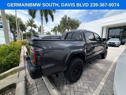 Used 2022 Toyota Tacoma SR5 RWD image 8
