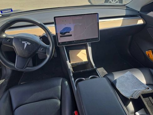 Used 2018 Tesla Model 3 Long Range RWD image 8