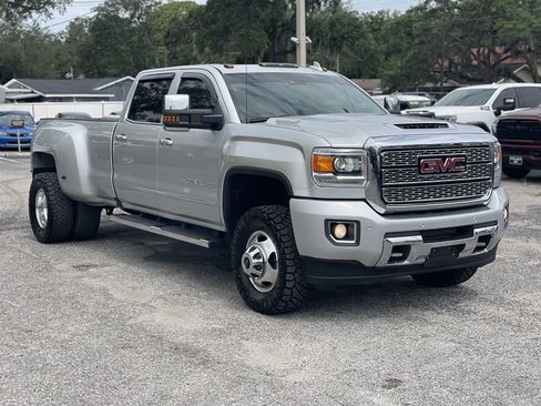 Used 2018 GMC Sierra 3500 Denali w/ Duramax Plus Package AWD/4WD image 20