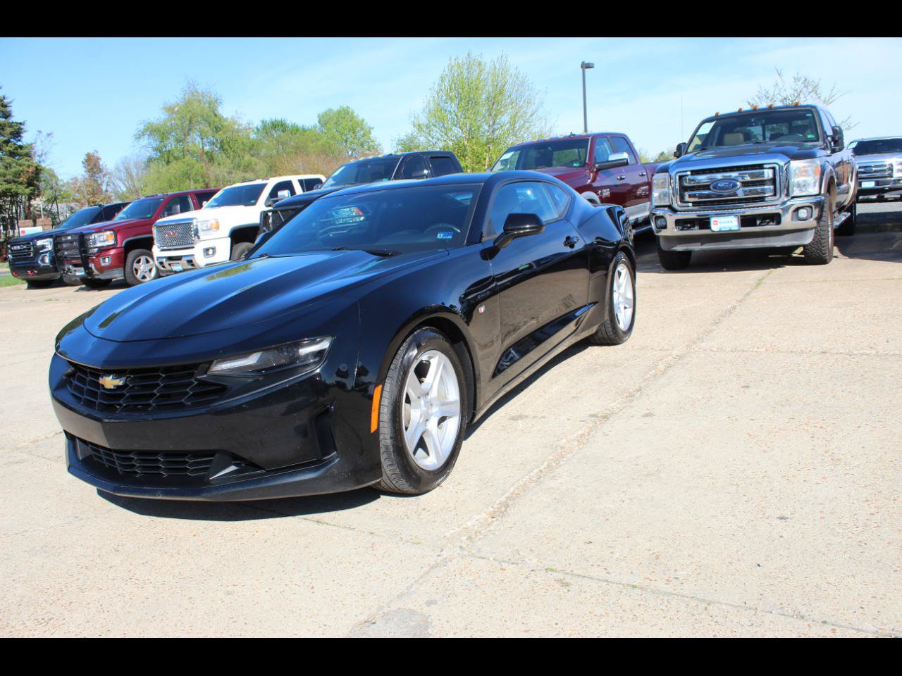 Used 2020 Chevrolet Camaro LT RWD image 1