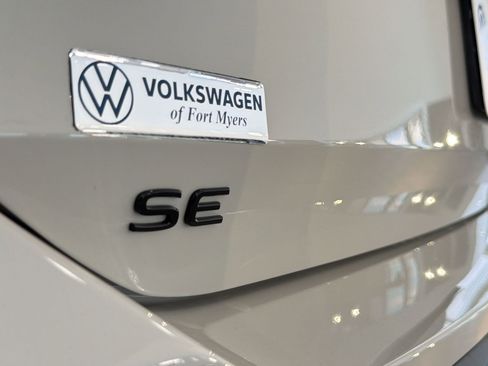 New 2026 Volkswagen Tiguan SE R-Line FWD image 35