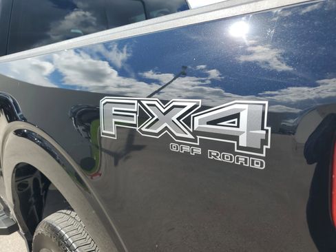 Used 2024 Ford F150 Lariat w/ FX4 Off-Road Package image 32