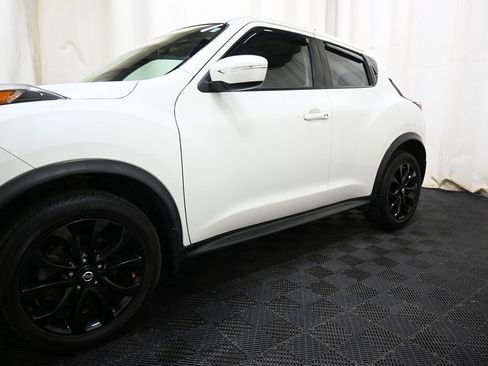 Used 2017 Nissan Juke SV image 14