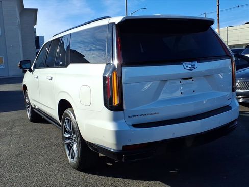 Used 2021 Cadillac Escalade ESV Sport w/ Driver Assist Tech Package image 7