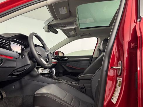 Used 2025 Volkswagen Jetta SEL image 23