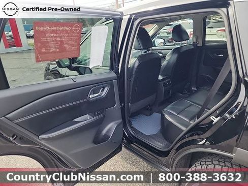 Certified 2024 Nissan Rogue SL w/ SL Premium Package AWD/4WD image 24