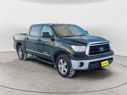 Used 2011 Toyota Tundra 4x4 CrewMax w/ Tow Pkg image 7