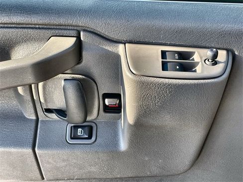 Used 2020 Chevrolet Express 3500 LT w/ LT Preferred Equipment Group image 21