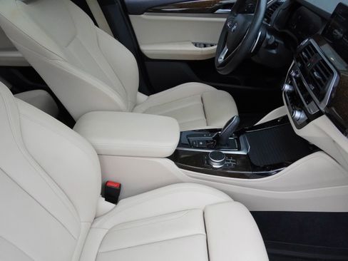 Used 2020 BMW X4 xDrive30i w/ Driving Assistance Package AWD/4WD image 12