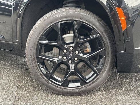 Used 2024 Chevrolet Traverse RS w/ LPO, Floor Liner Package AWD/4WD image 4