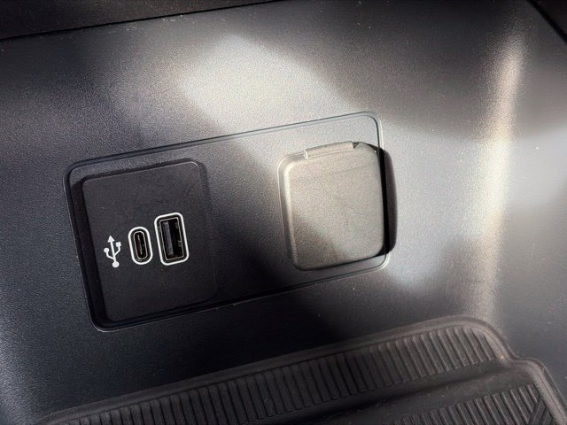 Used 2026 Ford Explorer ST-Line AWD/4WD image 35