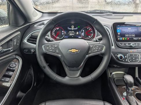 Used 2024 Chevrolet Malibu LT FWD image 24
