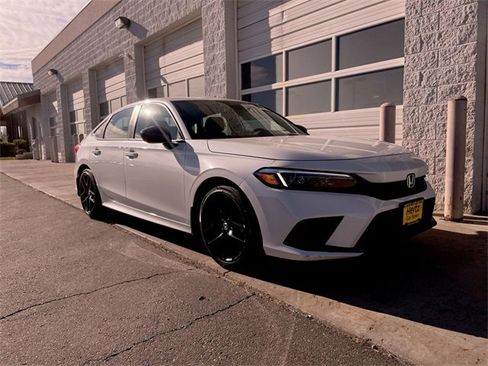 Used 2024 Honda Civic Sport image 10