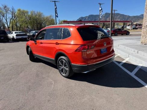 Used 2018 Volkswagen Tiguan SEL image 16