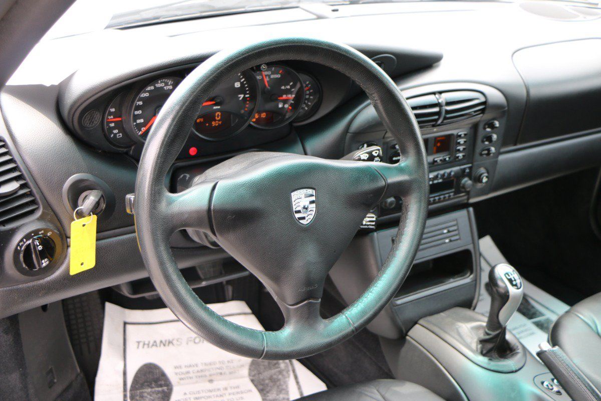 Used 2000 Porsche 911 Cabriolet image 15