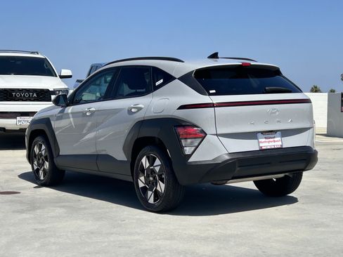 Used 2025 Hyundai Kona SEL FWD image 5