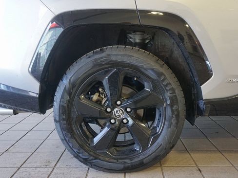 Used 2020 Toyota RAV4 XSE w/ XSE Grade Weather Package image 32