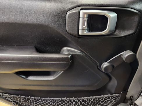 Used 2018 Jeep Wrangler Unlimited Sport image 44