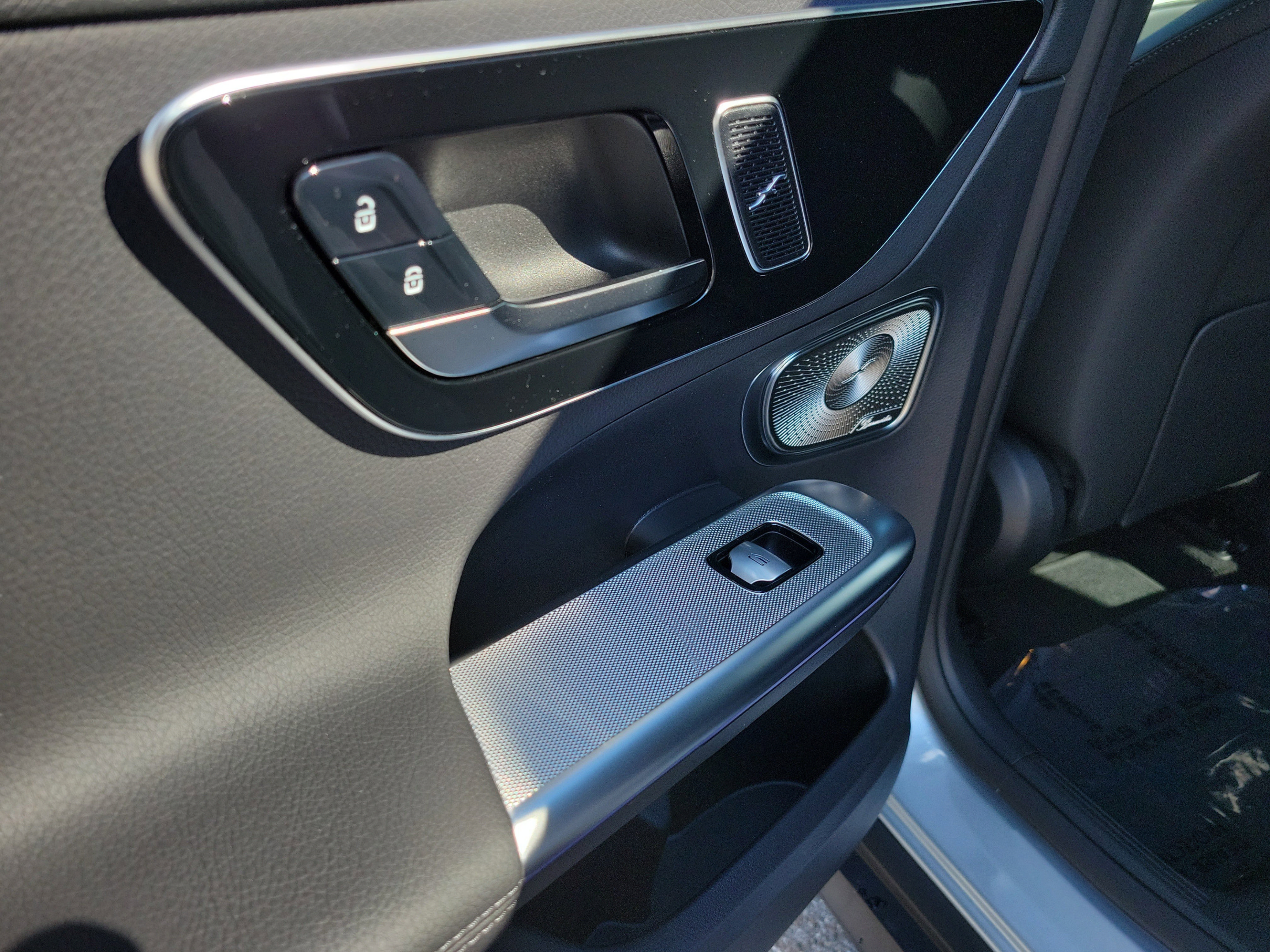 Certified 2026 Mercedes-Benz GLC 300 image 7
