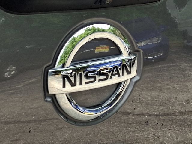 Used 2022 Nissan Titan SV w/ SV Convenience Package AWD/4WD image 28