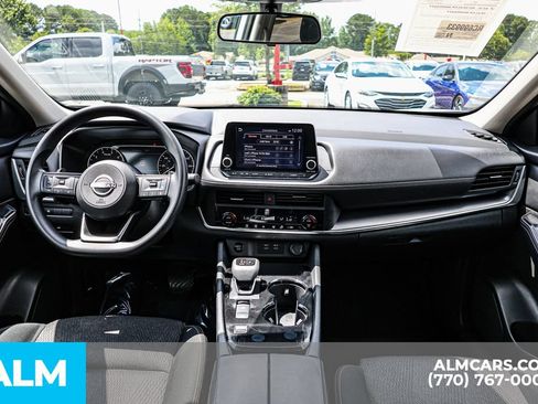Used 2024 Nissan Rogue SV FWD image 30