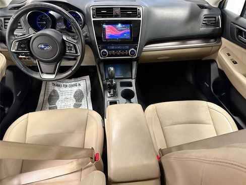 Used 2018 Subaru Outback 3.6R Limited image 23