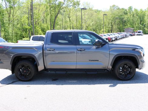 Used 2024 Toyota Tundra SR5 w/ TRD Off-Road Package AWD/4WD image 9