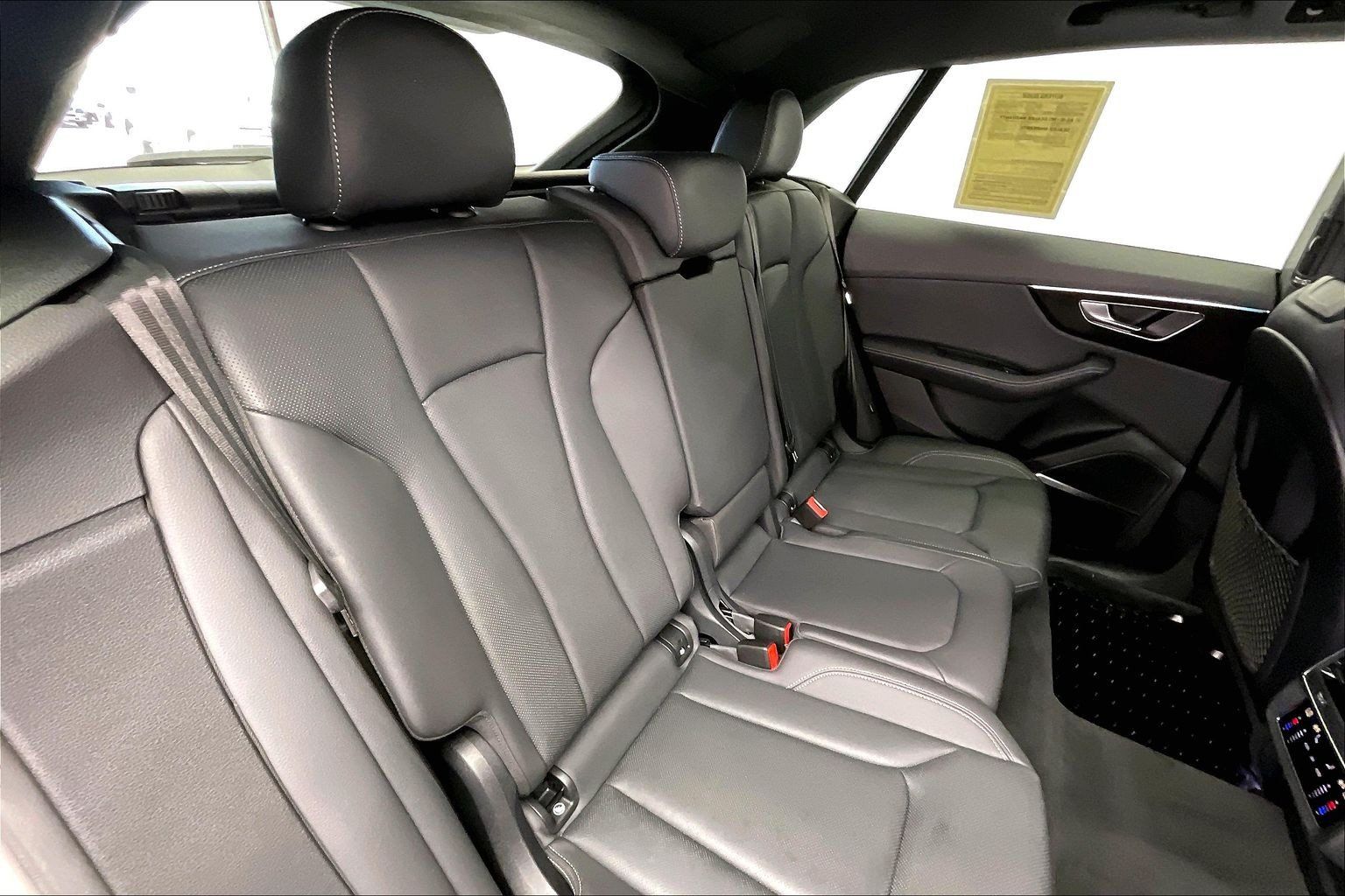 Used 2024 Audi Q8 Premium Plus AWD/4WD image 17