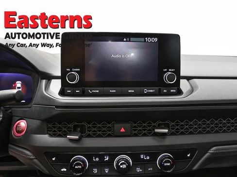 Used 2025 Honda Accord SE image 12