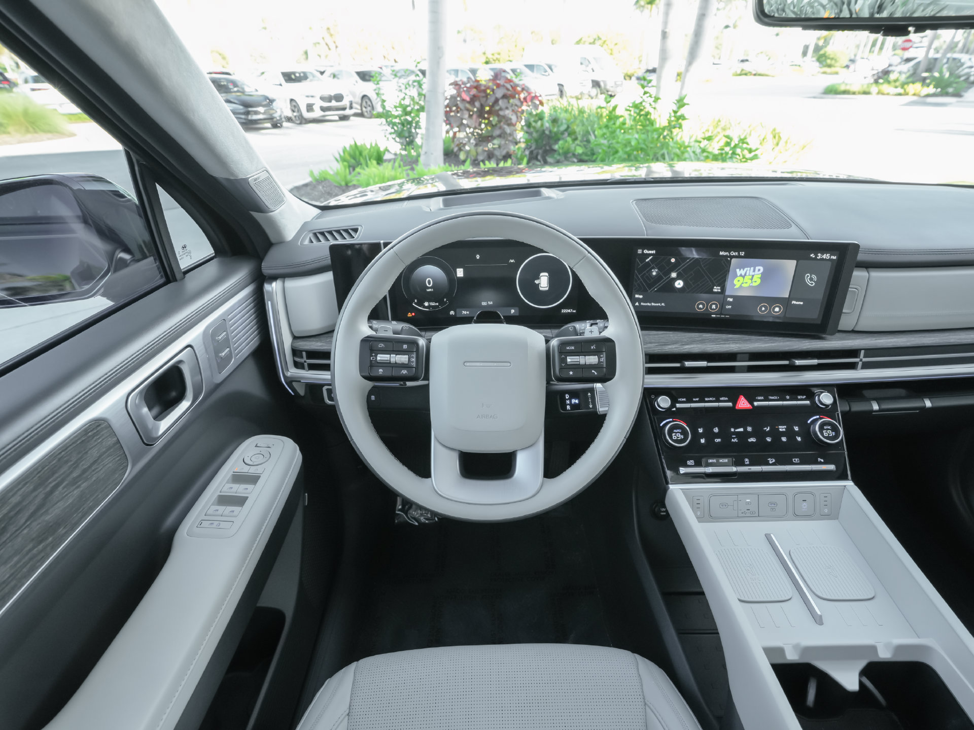 Used 2024 Hyundai Santa Fe Calligraphy FWD image 10