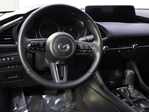Certified 2025 MAZDA MAZDA3 Hatchback w/Premium Plus Pkg image 12
