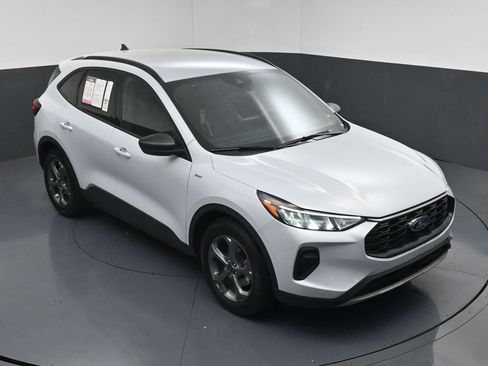 Used 2025 Ford Escape ST-Line FWD image 17