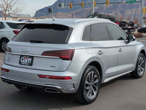 Used 2023 Audi Q5 2.0T Premium w/ Convenience Package AWD/4WD image 3