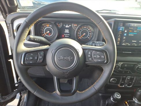 Used 2024 Jeep Wrangler Sport S image 19