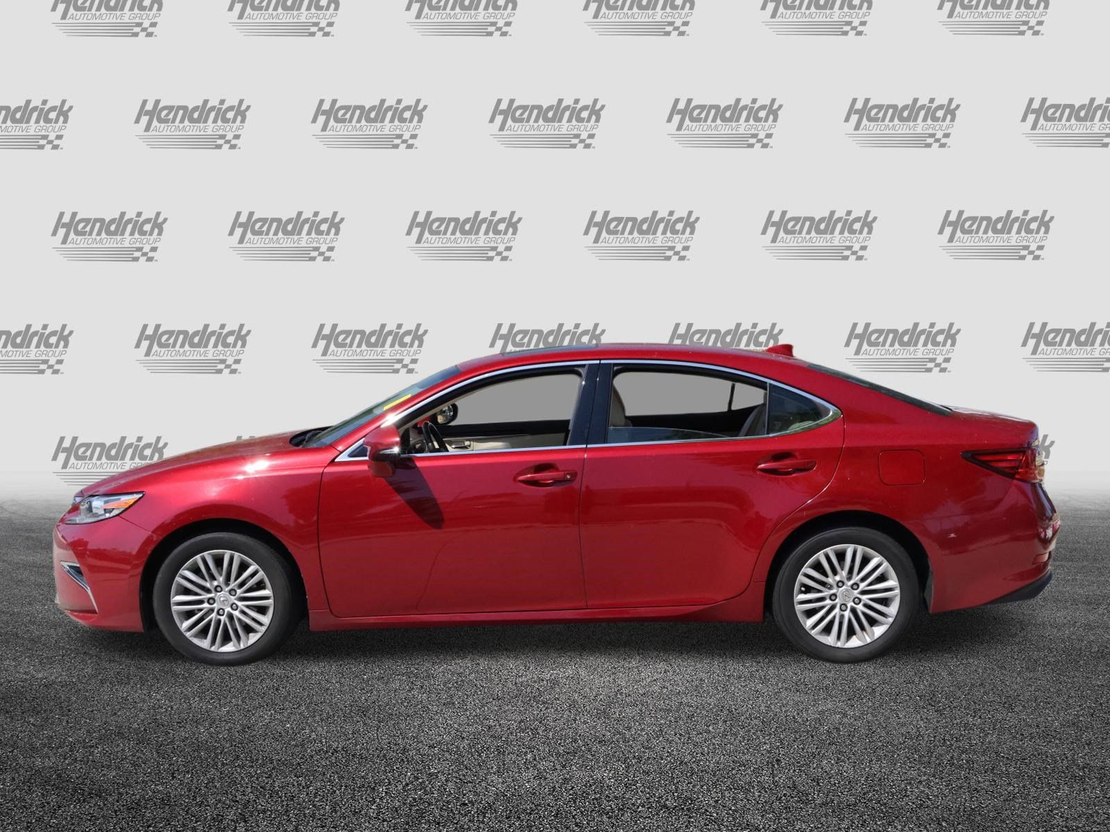 Used 2017 Lexus ES 350 w/ Premium Package FWD image 6