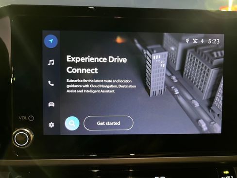 Used 2025 Toyota Camry LE image 19