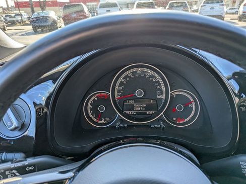 Used 2019 Volkswagen Beetle 2.0T S image 15