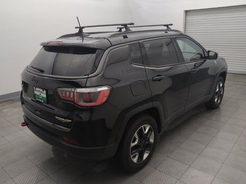 Used 2018 Jeep Compass Trailhawk w/ Navigation Group AWD/4WD image 9