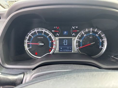 Used 2014 Toyota 4Runner SR5 Premium image 4