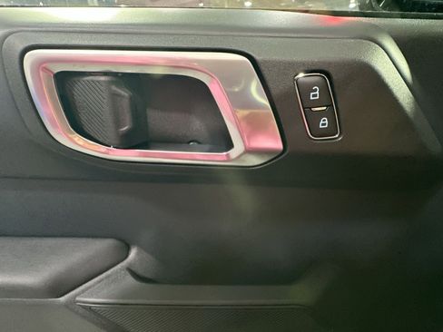 New 2025 Ford Bronco Raptor image 15